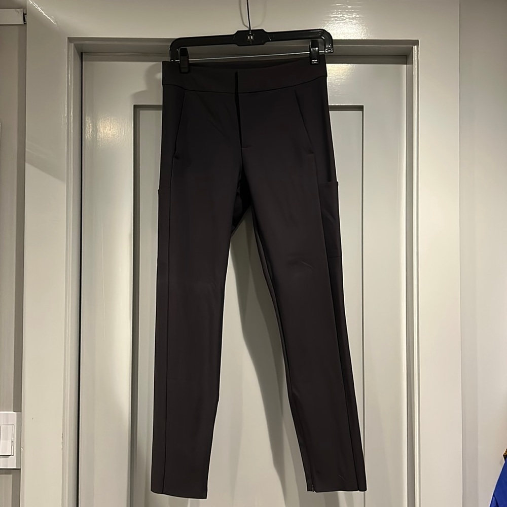 ATHLETA Stellar Trouser Size 4 in gray